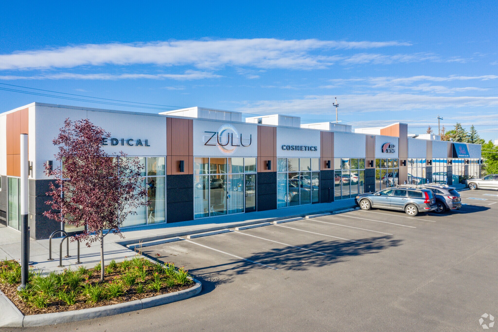 324 58th Ave SE, Calgary, AB for sale Primary Photo- Image 1 of 1