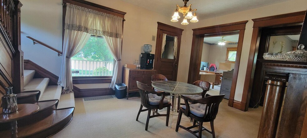 3030 Michigan St, South Bend, IN à vendre - Hall d’entrée - Image 3 de 29