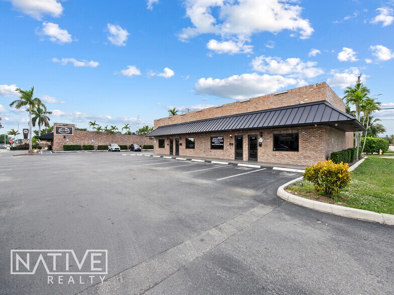 3451-3481 N Andrews Ave, Oakland Park, FL à louer - Photo du bâtiment - Image 2 de 27