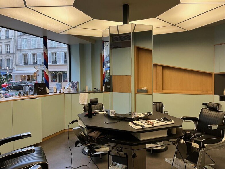 19 Rue De L'Abbe Gregoire, Paris for lease - Building Photo - Image 3 of 11