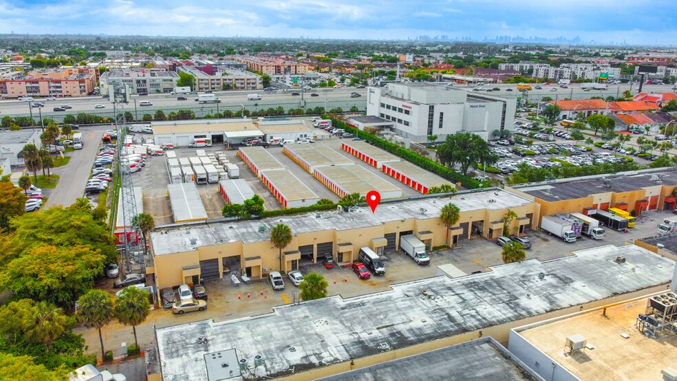 2104-2120 W 62nd St, Hialeah, FL à louer - Photo du bâtiment - Image 1 de 11
