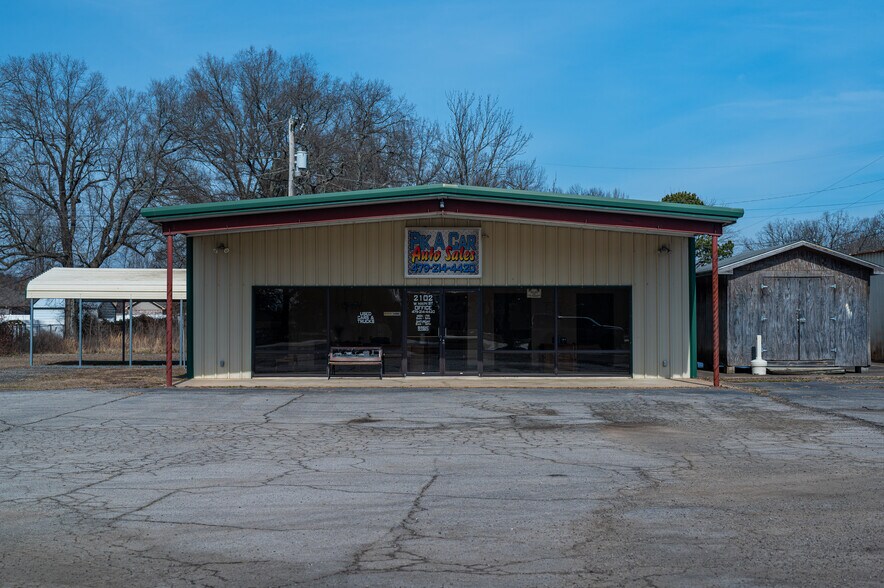 2100 W Main St, Clarksville, AR à vendre - Photo du bâtiment - Image 2 de 10