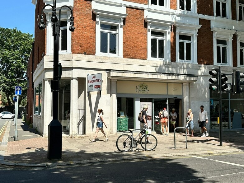 308-312 Chiswick High Rd, Londres à louer - Photo du bâtiment - Image 1 de 4