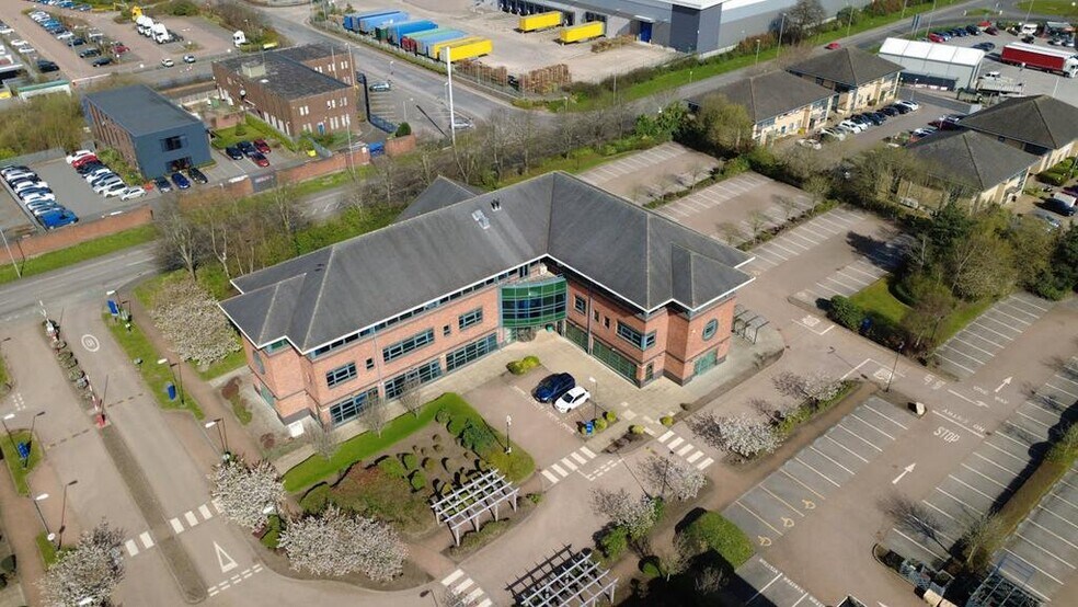 Campbell Rd, Stoke On Trent à louer - Photo du bâtiment - Image 1 de 14