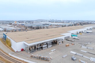 18125 111 Av NW, Edmonton, AB - AERIAL  map view