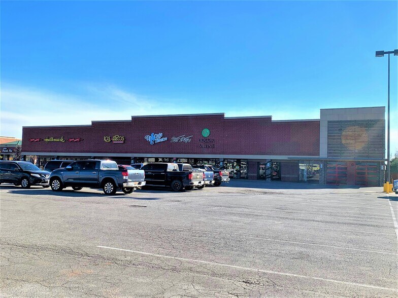 832-848 W Danforth Rd, Edmond, OK for lease - Building Photo - Image 1 of 6