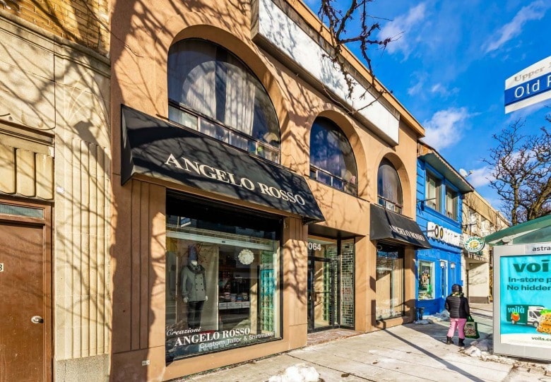 1064 Eglinton Ave W, Toronto, ON à louer - Photo du bâtiment - Image 2 de 2