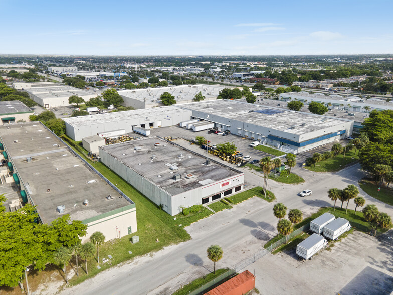 16542 NW 54th Ave, Opa Locka, FL for lease - Building Photo - Image 3 of 3