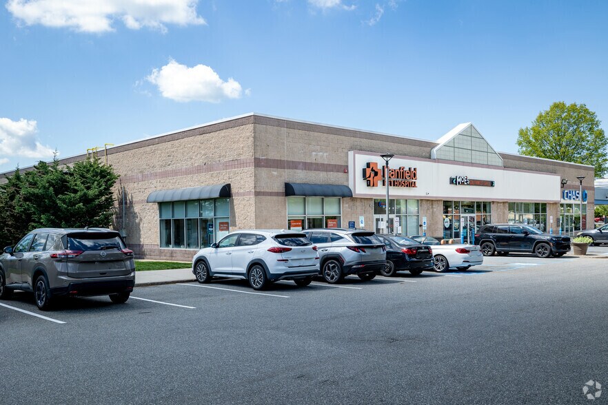 116 Veterans Memorial Hwy, Commack, NY à louer - Photo du bâtiment - Image 2 de 4