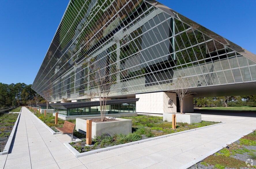 1830 Fordham Blvd, Chapel Hill, NC for lease - Building Photo - Image 2 of 31