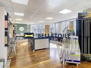 Commerce de détail dans Saint-Maur-des-Fossés à louer Photo intérieure- Image 2 de 32