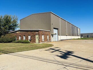 Plus de détails pour 8460 Ronda Dr, Canton Township, MI - Industriel à vendre