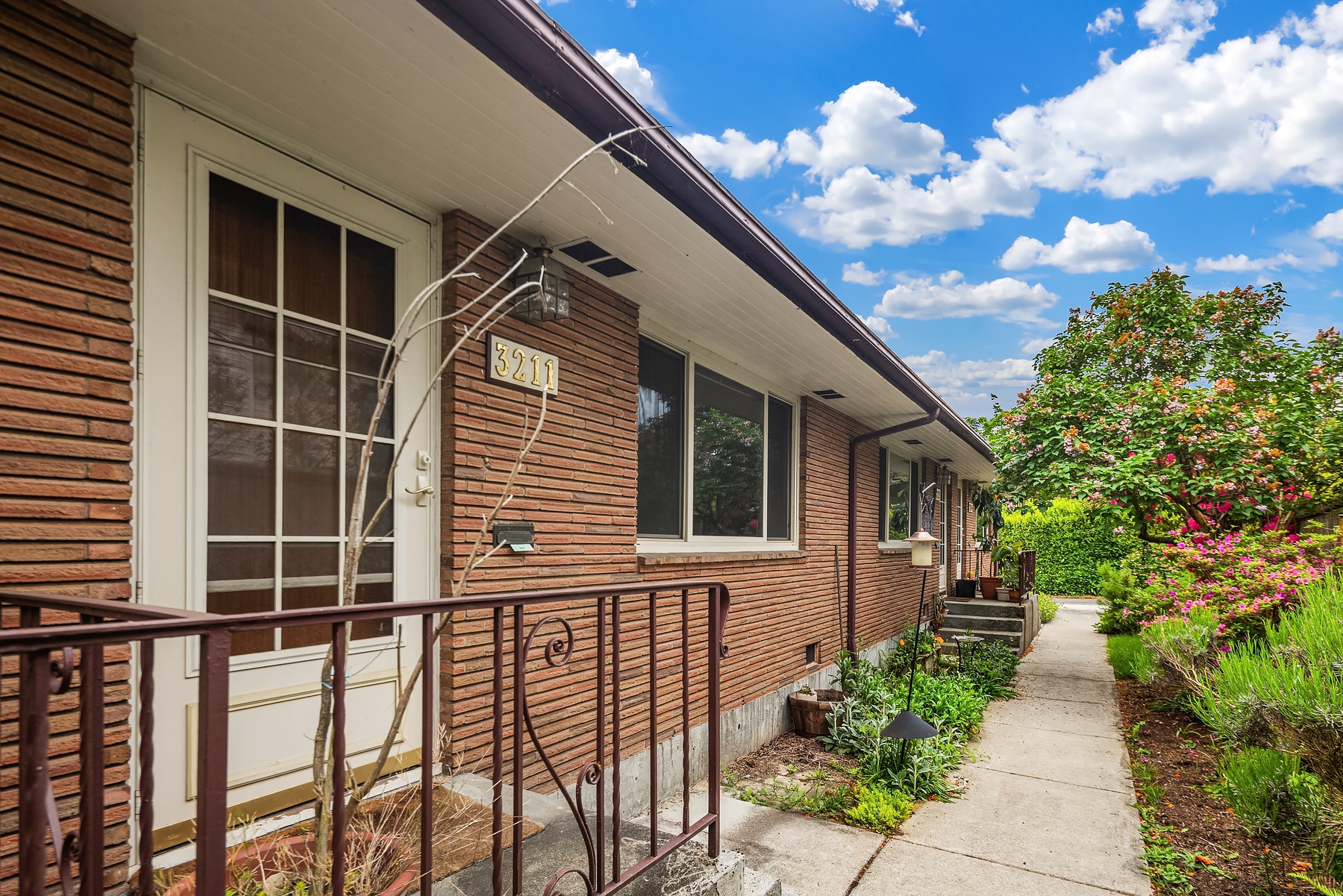 3207 NW 64th St, Seattle, WA for sale Building Photo- Image 1 of 15