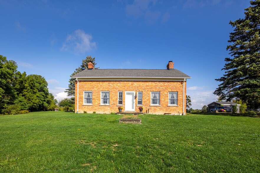 2432 Seburn Rd, Thorold, ON à vendre - Photo du bâtiment - Image 3 de 24