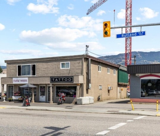 More details for 213 Rutland Rd N, Kelowna, BC - Retail for Sale