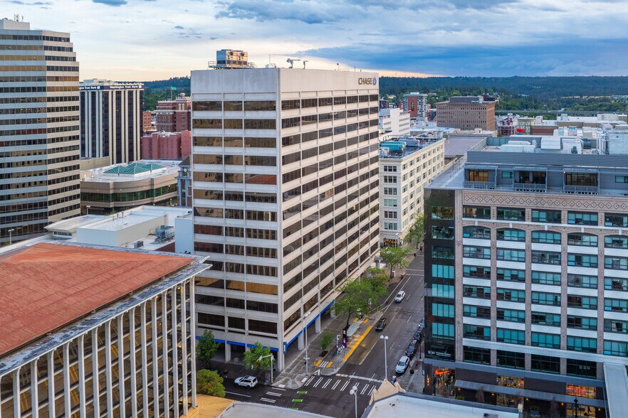 601 W Main Ave, Spokane, WA à louer - Photo du bâtiment - Image 2 de 4
