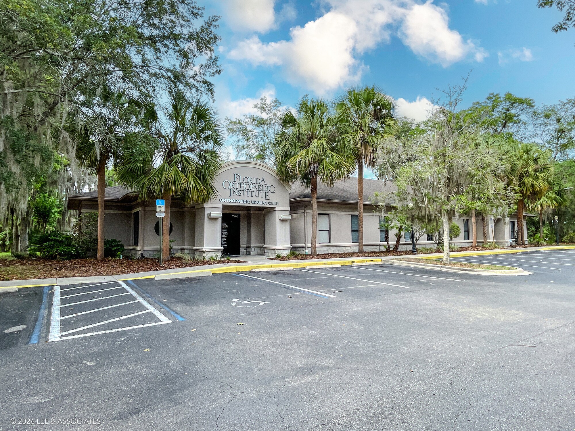 7540 W University Ave, Gainesville, FL à vendre Photo du bâtiment- Image 1 de 12