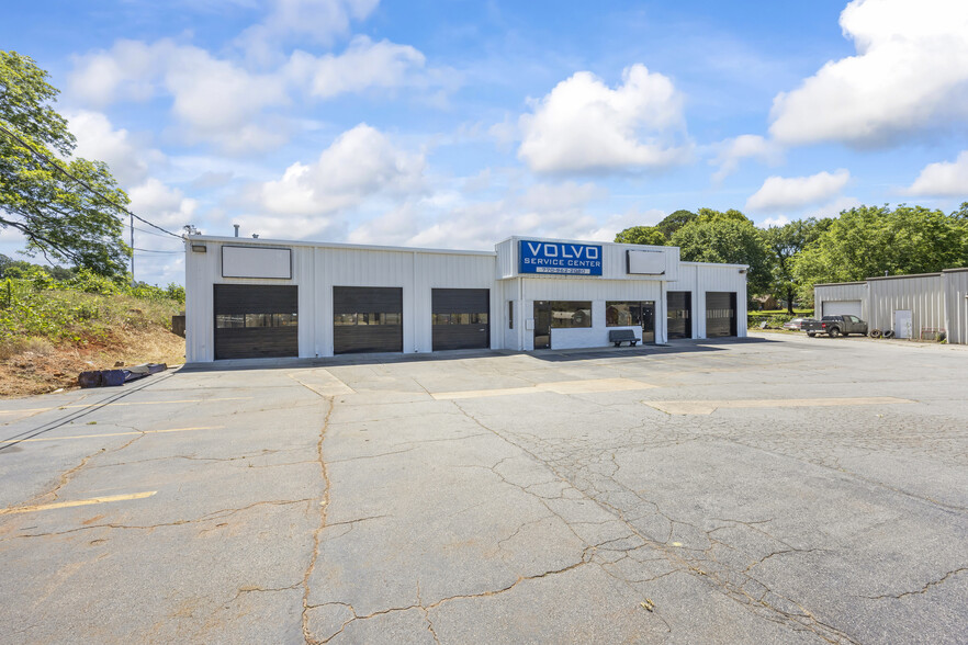 870 N Clayton St, Lawrenceville, GA for sale - Building Photo - Image 3 of 50