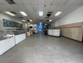 5630 W Camelback Rd, Glendale, AZ for lease Interior Photo- Image 1 of 3