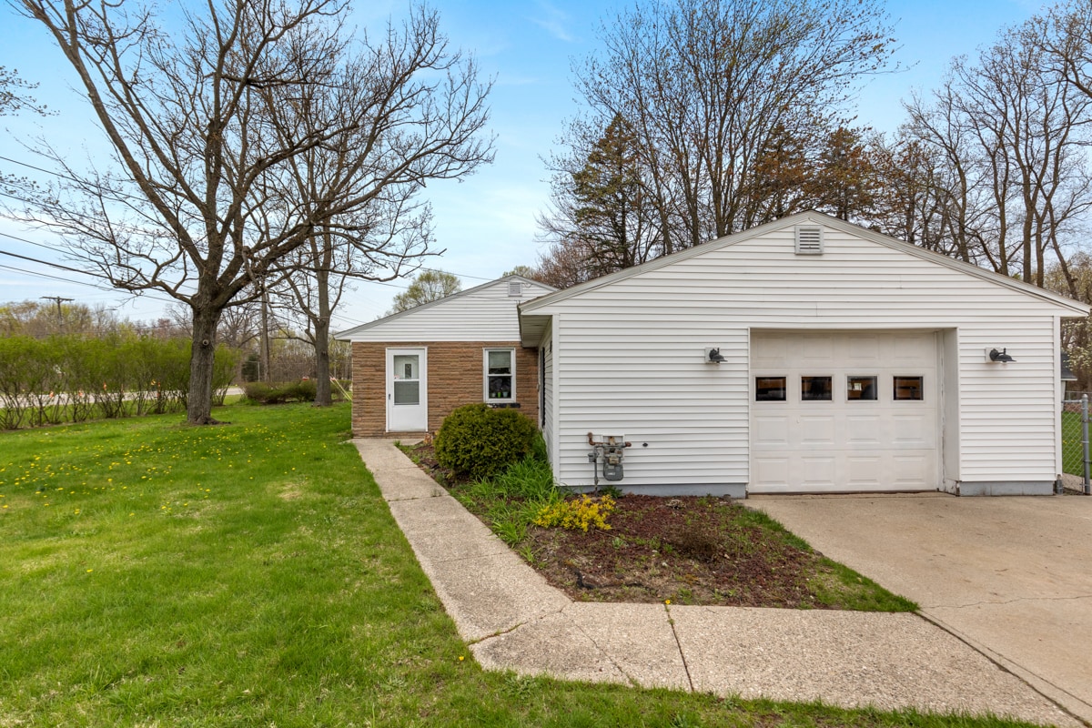 3116 E Apple Ave, Muskegon, MI for sale Primary Photo- Image 1 of 1
