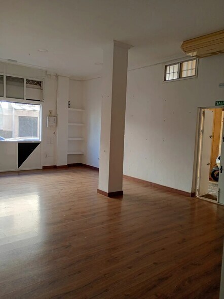Retail in Tarifa, Cádiz for lease - Interior Photo - Image 2 of 3