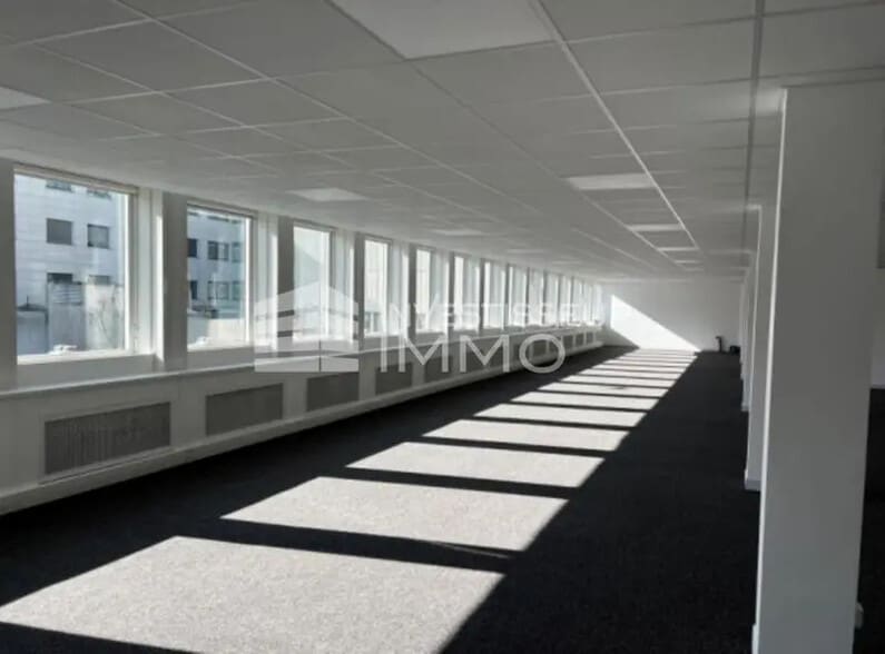 Bureau dans Levallois-Perret à louer - Photo intérieure - Image 1 de 4