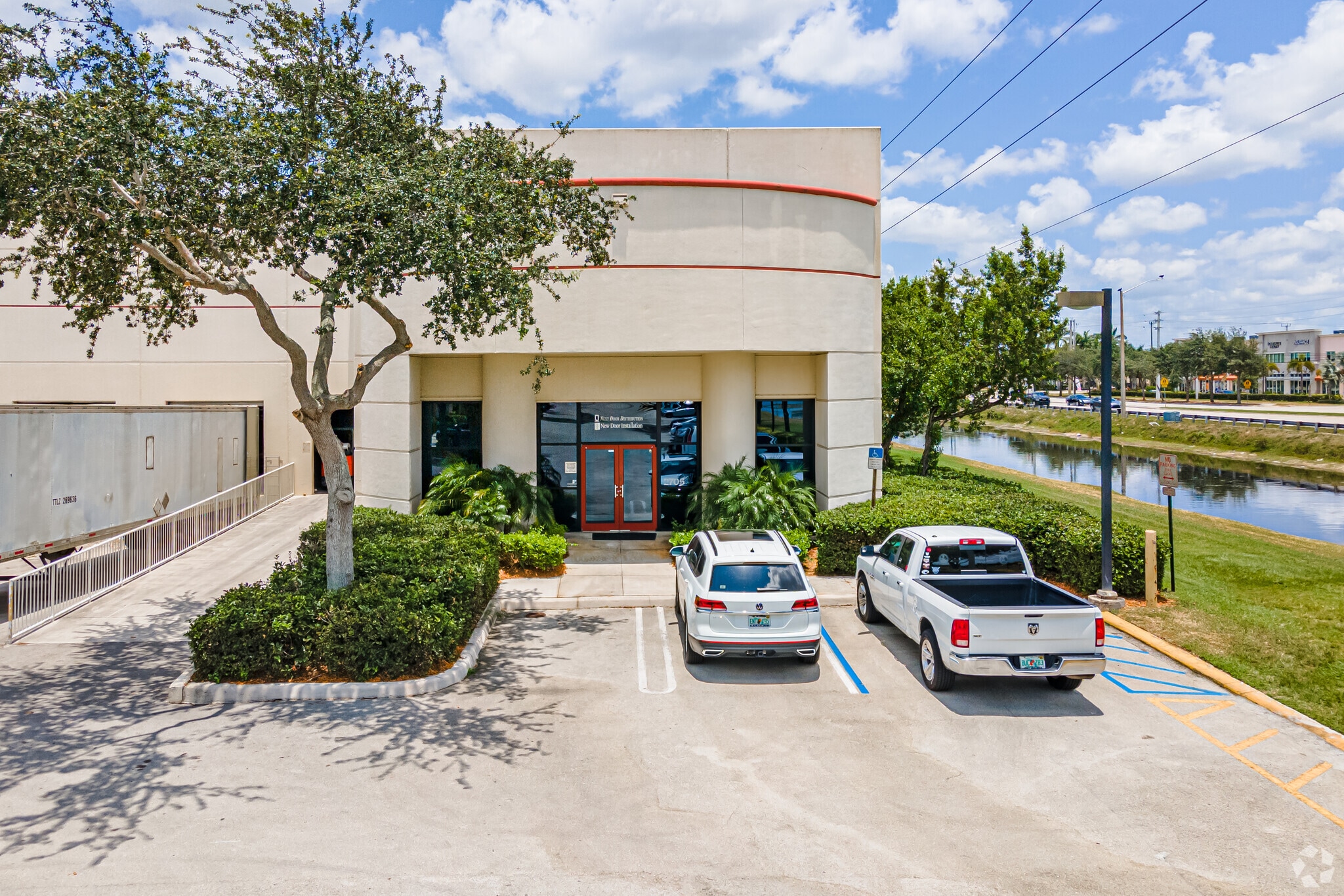 2705-2785 N Commerce Pky, Miramar, FL for lease Primary Photo- Image 1 of 9