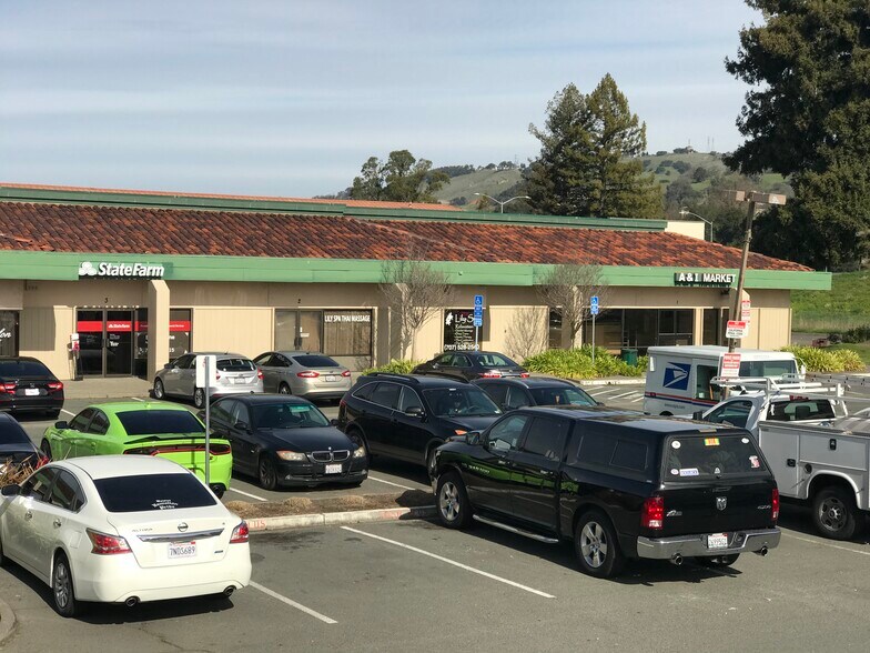 3401 Cleveland Ave, Santa Rosa, CA for lease - Building Photo - Image 2 of 5