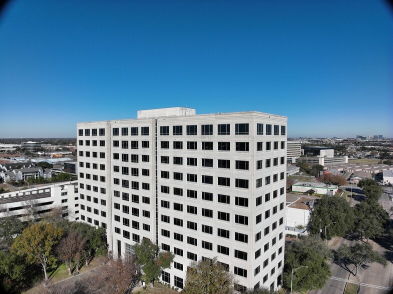 9800 Centre Pky, Houston, TX à louer - Communauté Matterport - Image 2 de 25