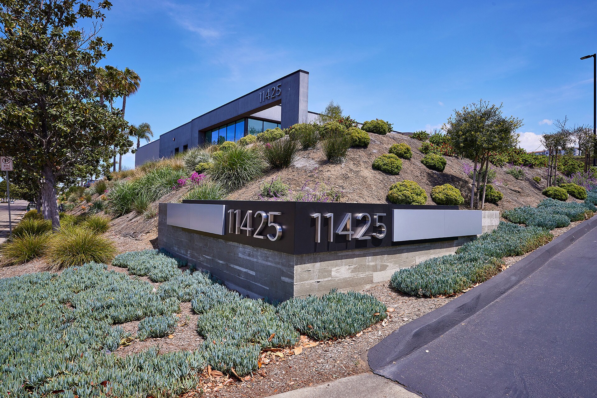 11425 Sorrento Valley Rd, San Diego, CA for lease Building Photo- Image 1 of 7