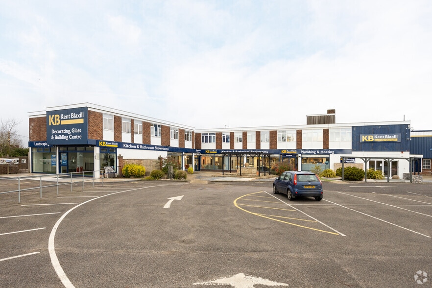 Layer Rd, Colchester for lease - Primary Photo - Image 1 of 17