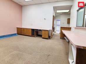 18356-18388 Clark St, Tarzana, CA for lease Interior Photo- Image 1 of 5