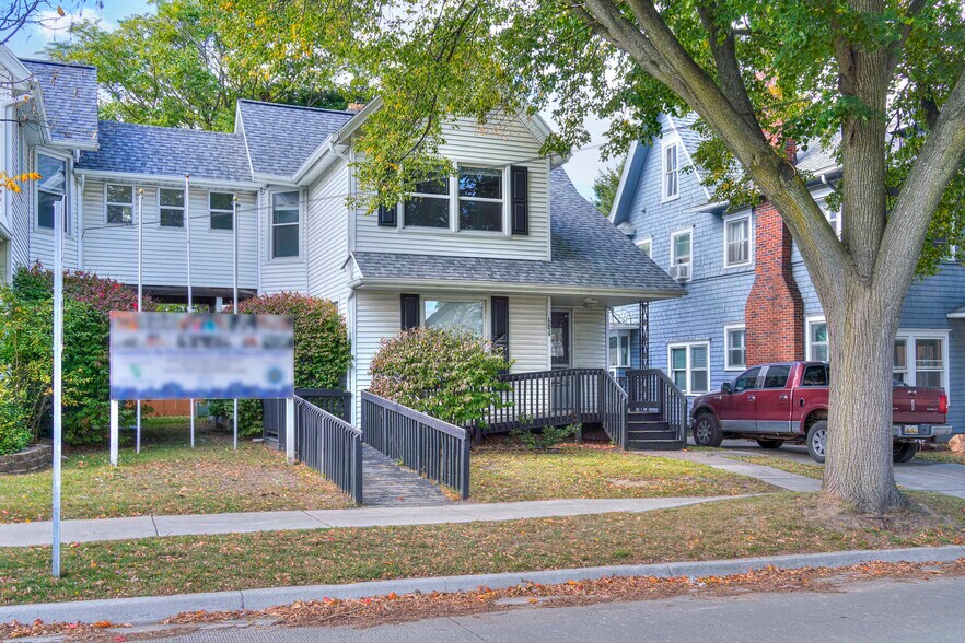 604 Greenwood Pl, Jackson, MI for lease - Building Photo - Image 2 of 21