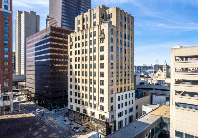 405 6th Ave, Des Moines, IA for lease - Building Photo - Image 3 of 62