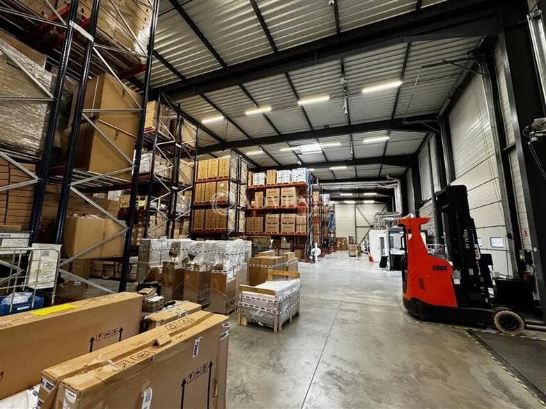 Flex in Reichstett for lease - Interior Photo - Image 2 of 9