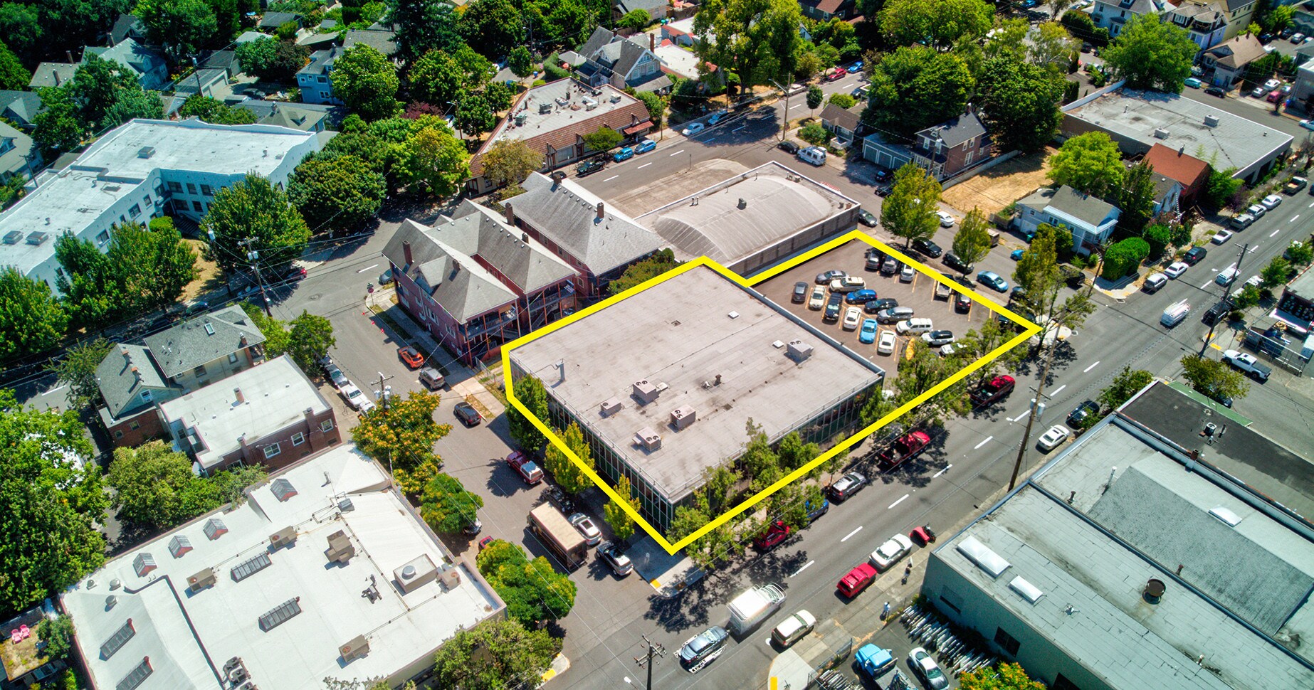 1700 SE 11th Ave, Portland, OR à vendre Photo principale- Image 1 de 21