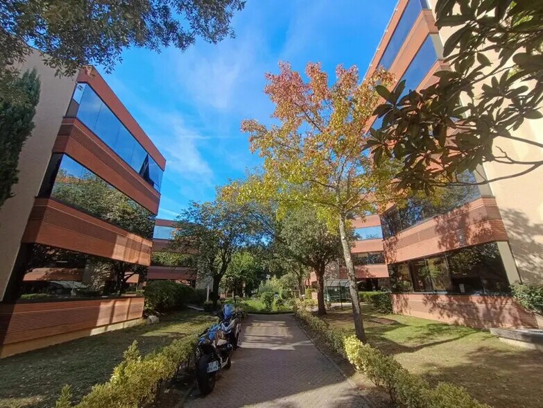17 Avenue Didier Daurat, Blagnac à louer - Photo du bâtiment - Image 1 de 28