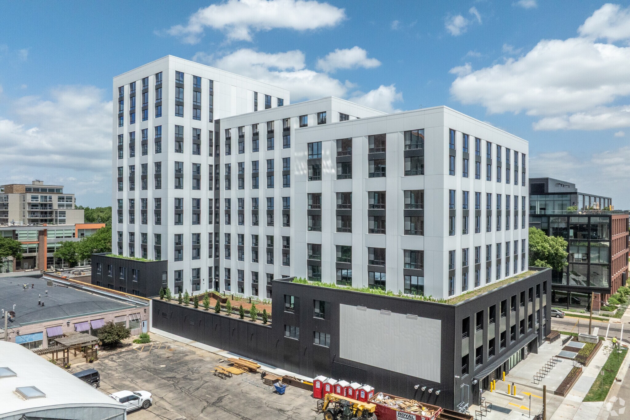 849 E Washington Ave, Madison, WI à louer Photo principale- Image 1 de 38