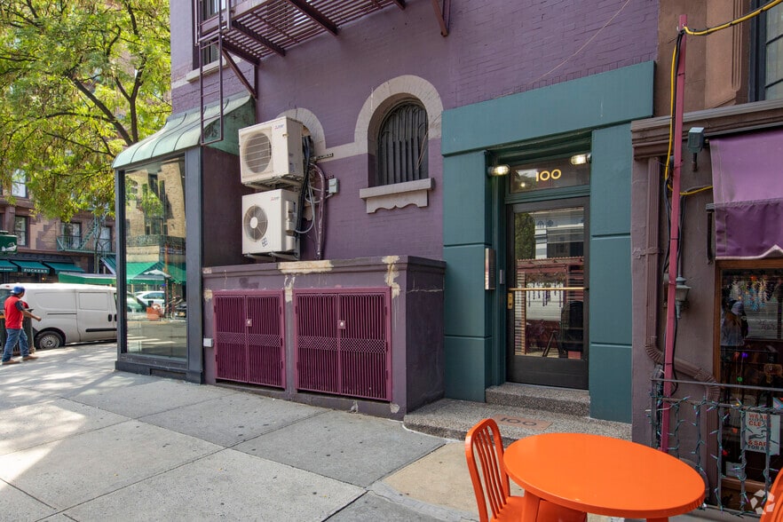 100 W 73rd St, New York, NY for lease - Building Photo - Image 3 of 5