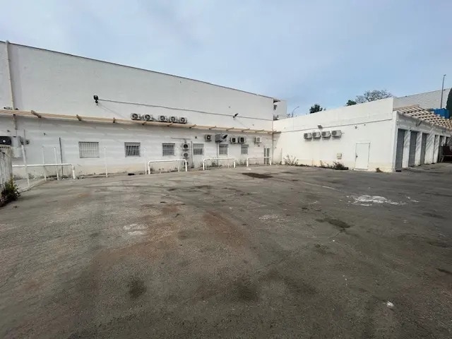 Flex in Marseille for lease - Building Photo - Image 3 of 7