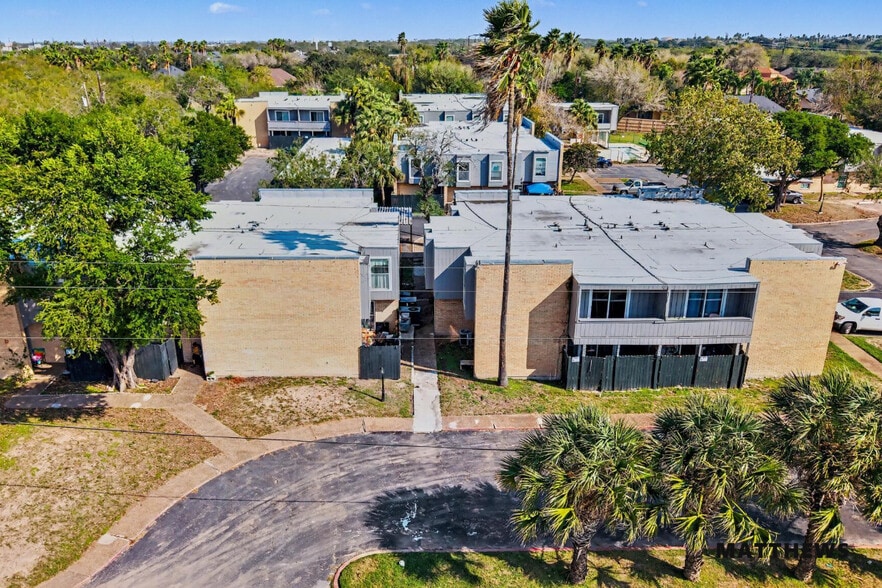 2505 S Parkwood Dr, Harlingen, TX for sale - Building Photo - Image 2 of 3