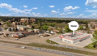 Plus de détails pour 773 8 St SW, Medicine Hat, AB - Services hôteliers à vendre