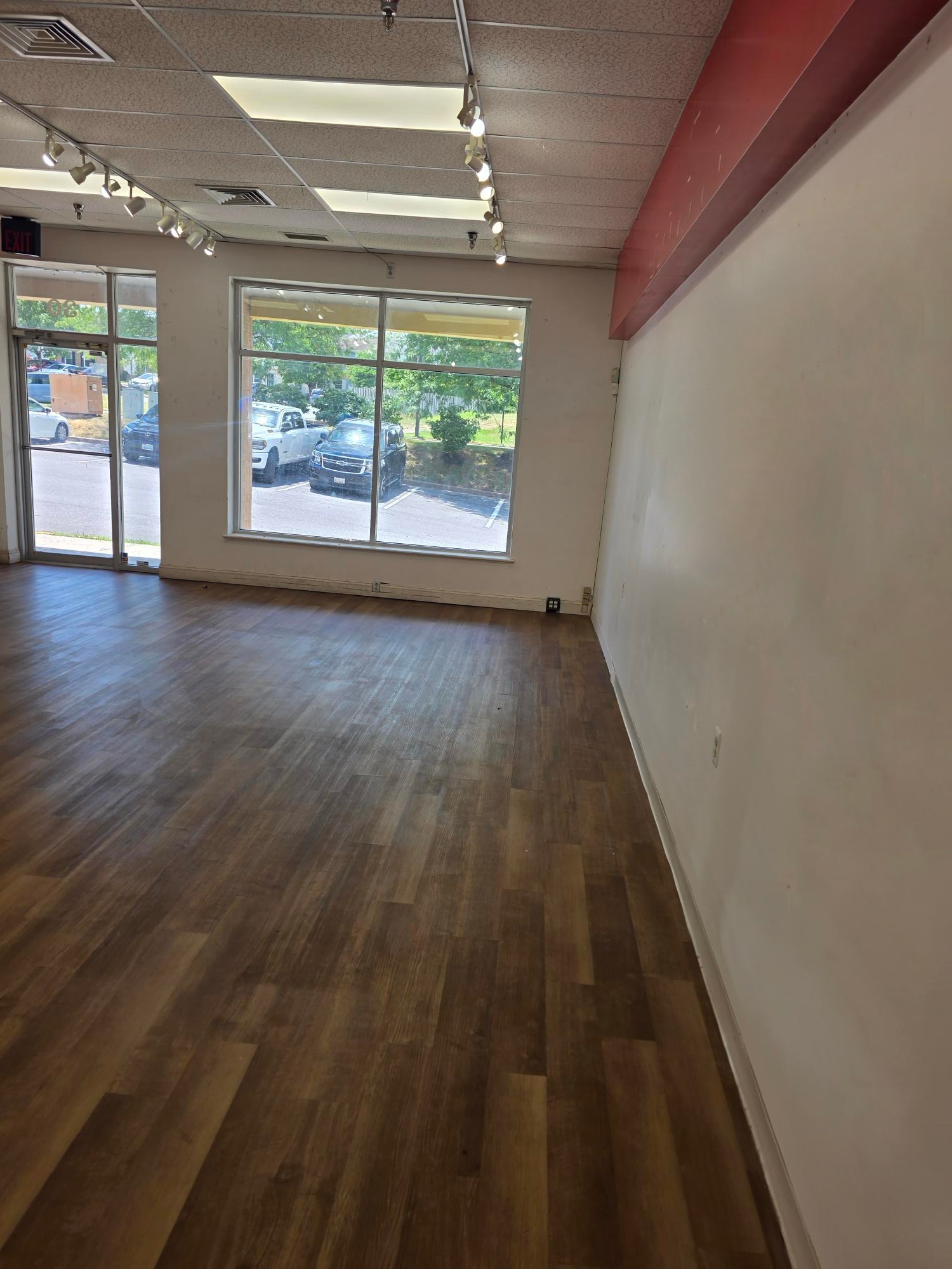 1080 W Patrick St, Frederick, MD for lease Interior Photo- Image 1 of 8