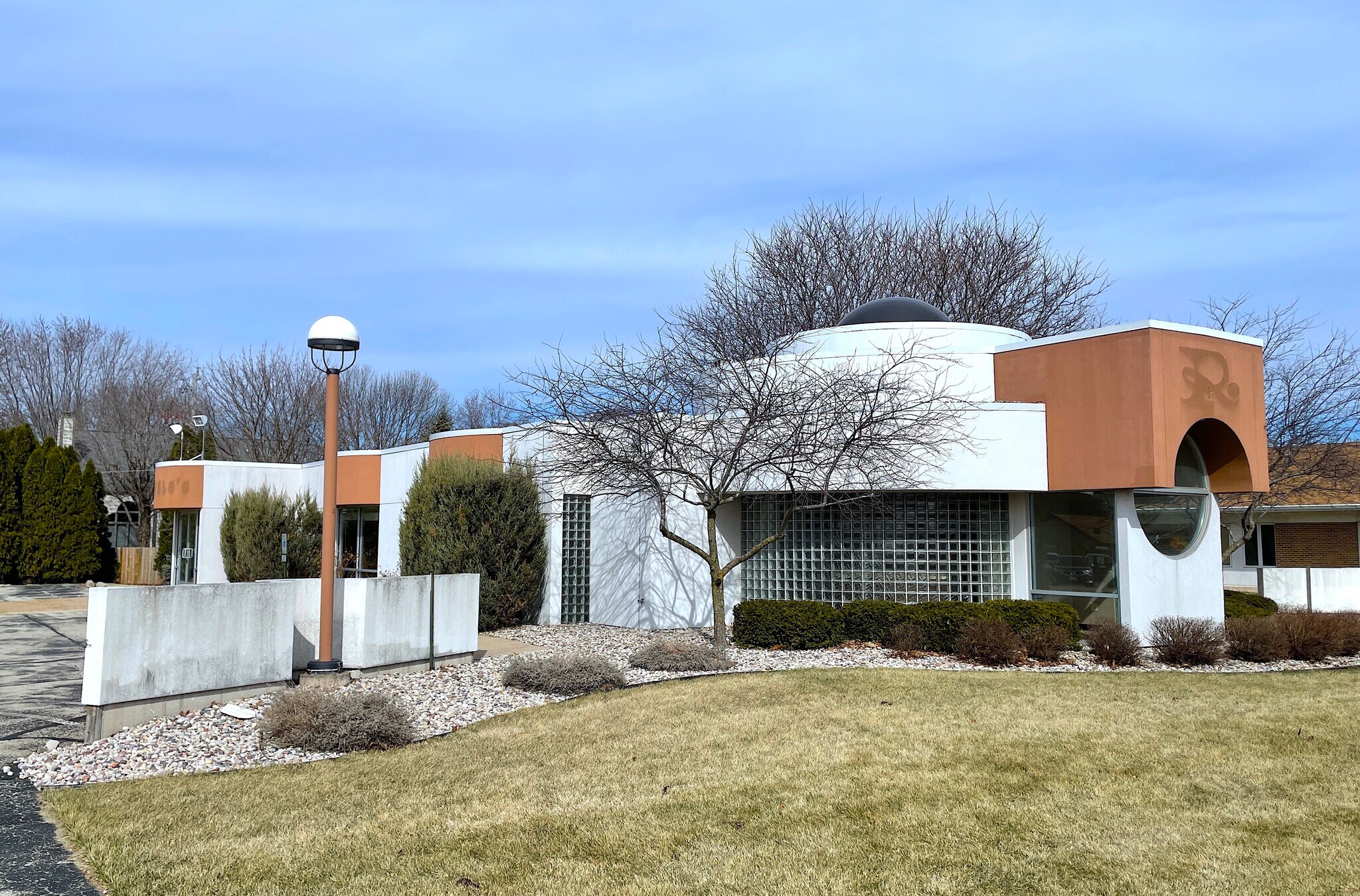 537 S Nicolet Rd, Appleton, WI à louer Photo du bâtiment- Image 1 de 2