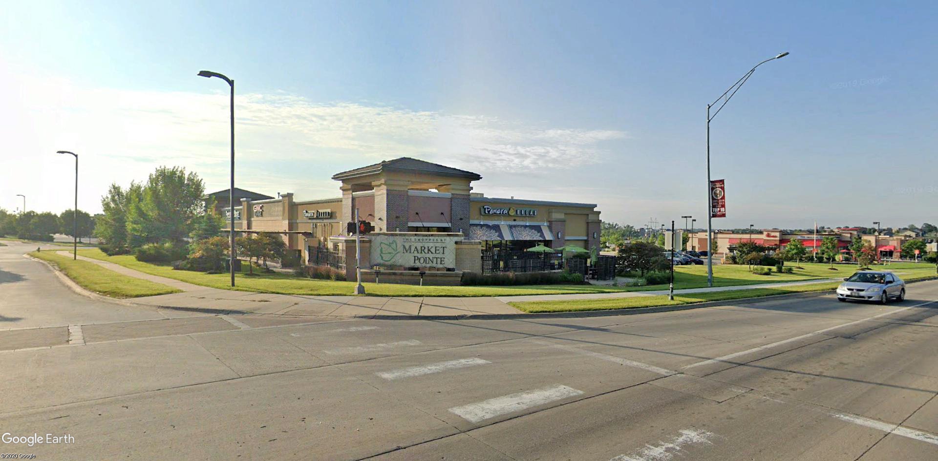 8420 S 71st Plz, Papillion, NE à louer Photo du bâtiment- Image 1 de 4