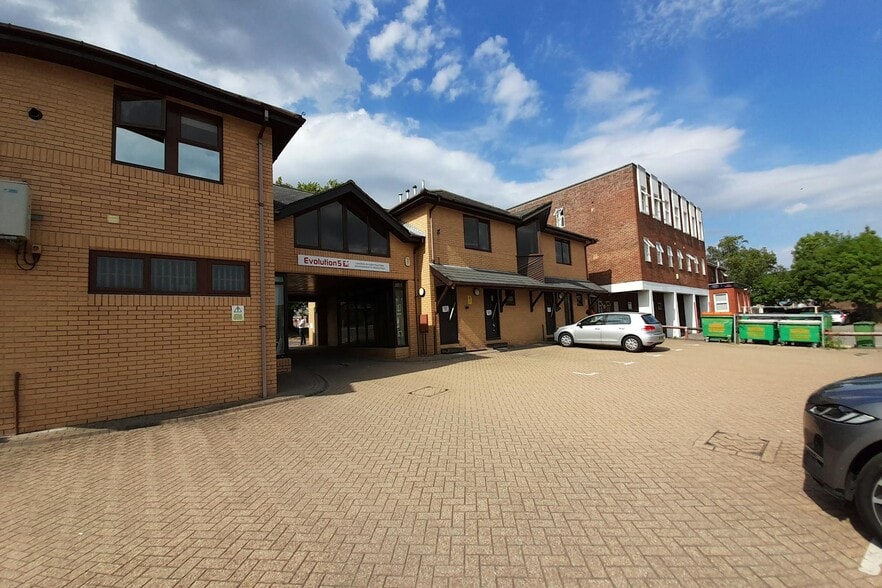 St Johns Rd, Southampton for lease - Building Photo - Image 1 of 2