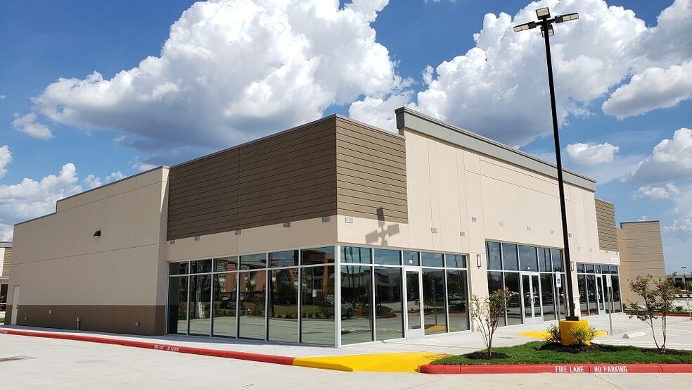 Colonial Pky & Grand Cir, Katy, TX for lease - Building Photo - Image 2 of 16