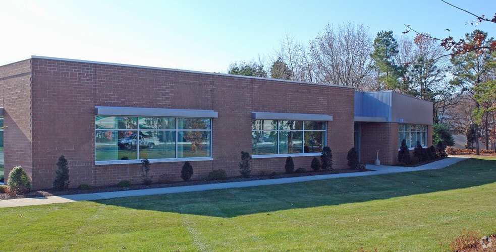 3400 Veterans Memorial Hwy, Bohemia, NY for lease - Primary Photo - Image 1 of 14