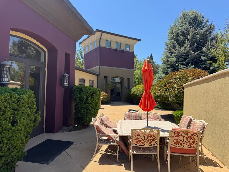 6990 S McCarran Blvd, Reno, NV à louer - Photo du bâtiment - Image 3 de 10