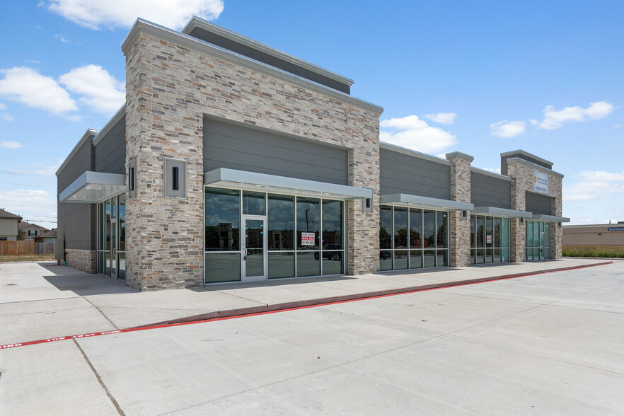 7914 Fry Rd, Cypress, TX for lease - Building Photo - Image 3 of 10